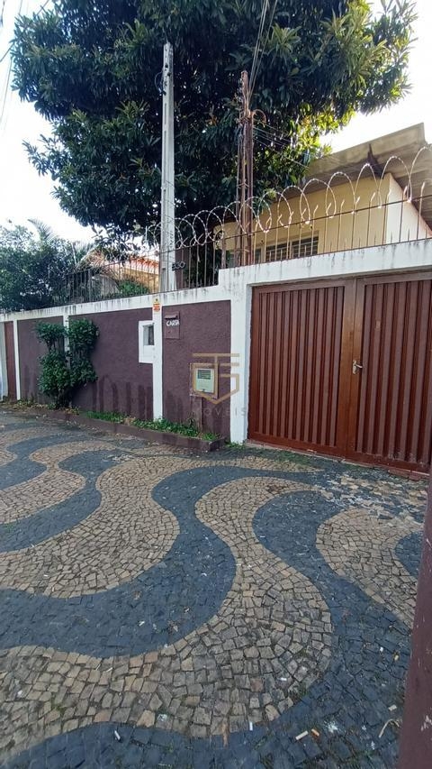 Casa à venda com 3 dormitórios sendo 2 suítes, no Jardim Leonor - Campinas 